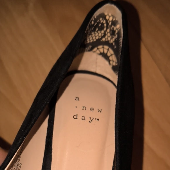 A New Day | Classic Black Heels - Picture 4 of 5